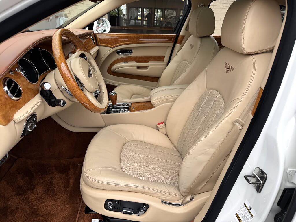 2013 Bentley Mulsanne RWD photo 20