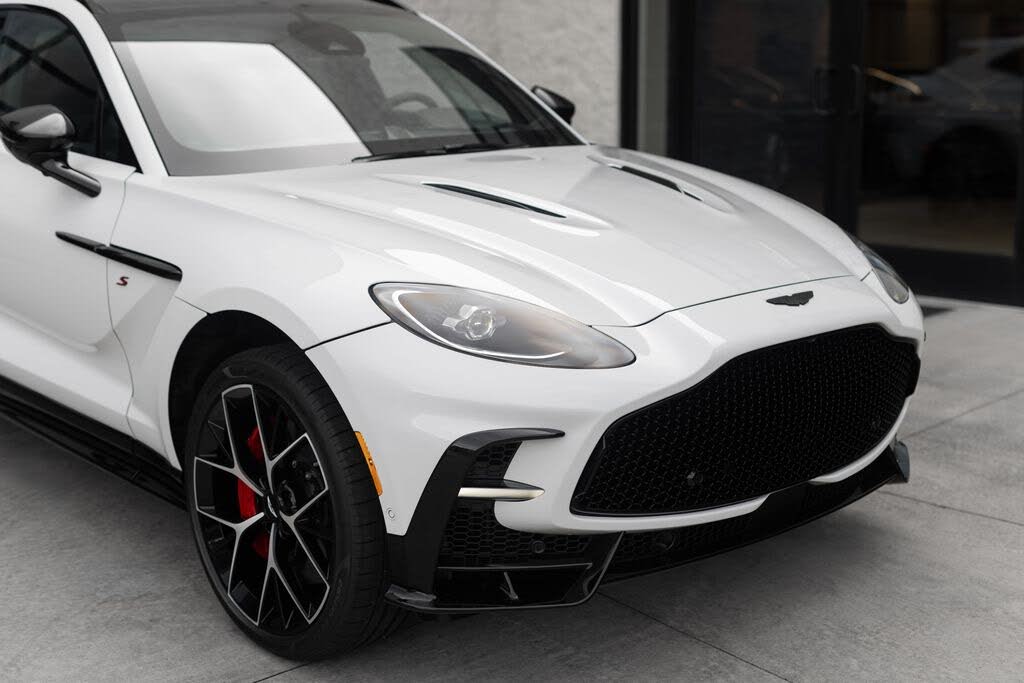 2026 Aston Martin DBX S AWD photo 3