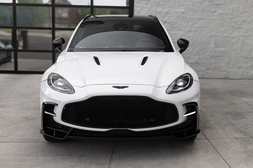 2026 Aston Martin DBX S AWD photo 4