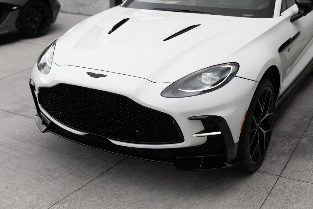 2026 Aston Martin DBX S AWD photo 5
