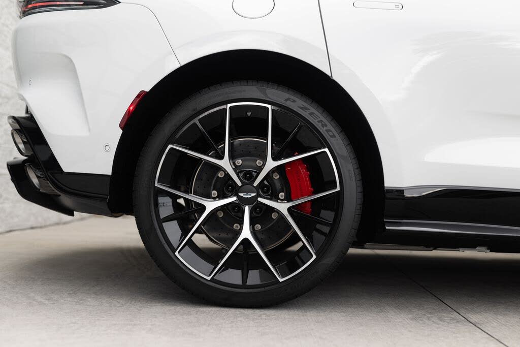 2026 Aston Martin DBX S AWD photo 8