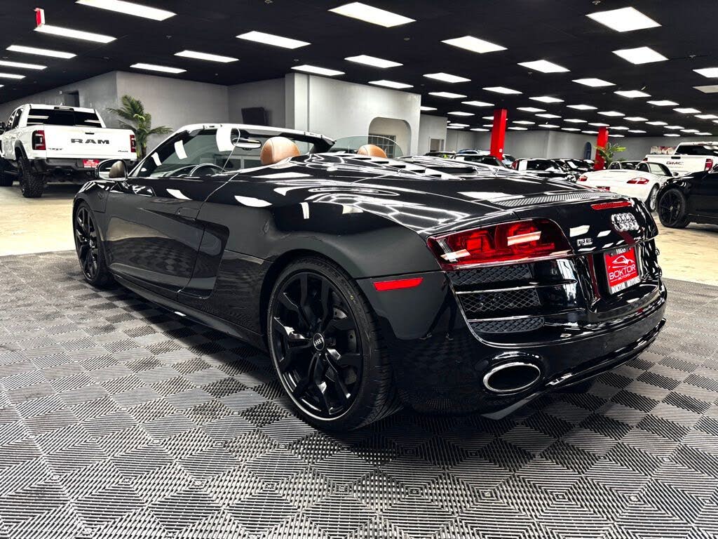 2011 Audi R8 5.2 quattro Spyder AWD photo 11 of 24
