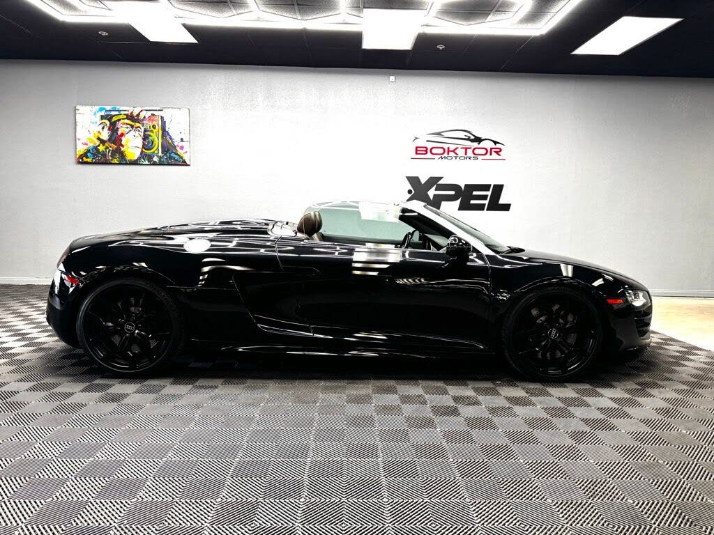 2011 Audi R8 5.2 quattro Spyder AWD photo 16 of 24