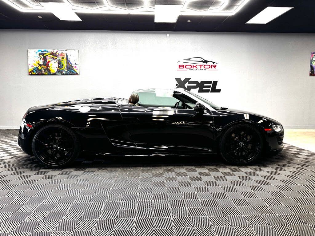 2011 Audi R8 5.2 quattro Spyder AWD photo 17 of 24