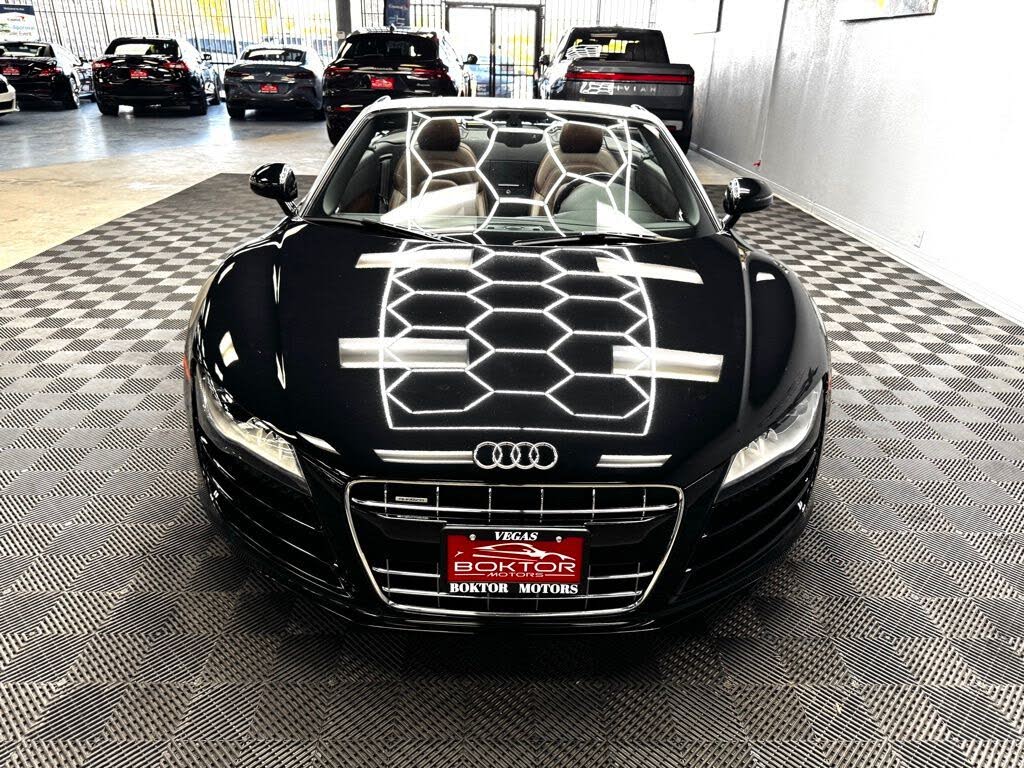 2011 Audi R8 5.2 quattro Spyder AWD photo 6 of 24