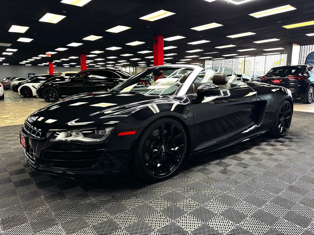 2011 Audi R8 5.2 quattro Spyder AWD photo 8 of 24