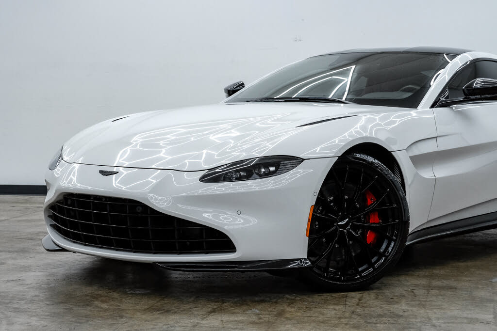 2023 Aston Martin Vantage V8 Coupe RWD photo 2