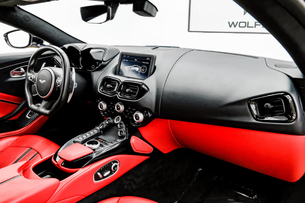 2023 Aston Martin Vantage V8 Coupe RWD photo 17