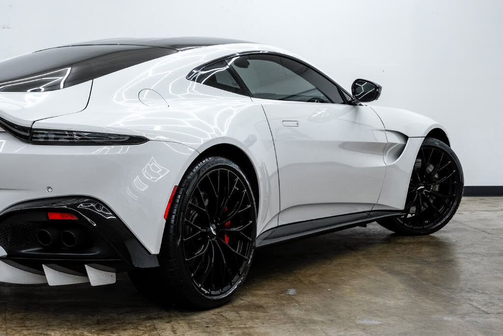 2023 Aston Martin Vantage V8 Coupe RWD photo 9