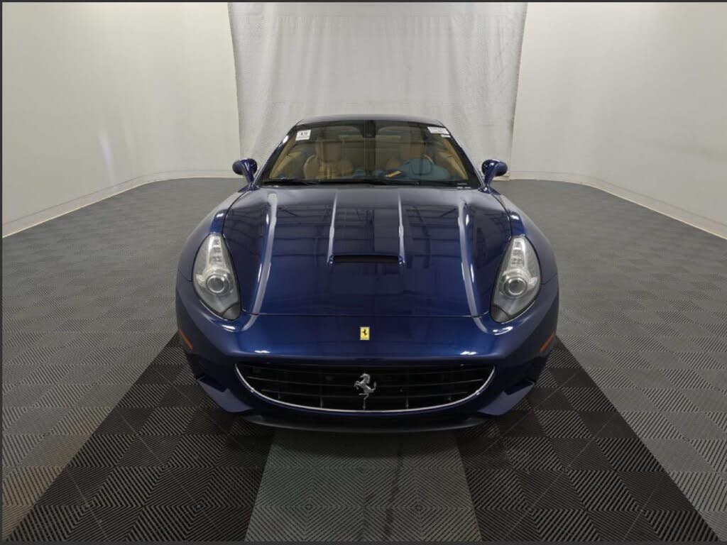 2012 Ferrari California Roadster photo 4