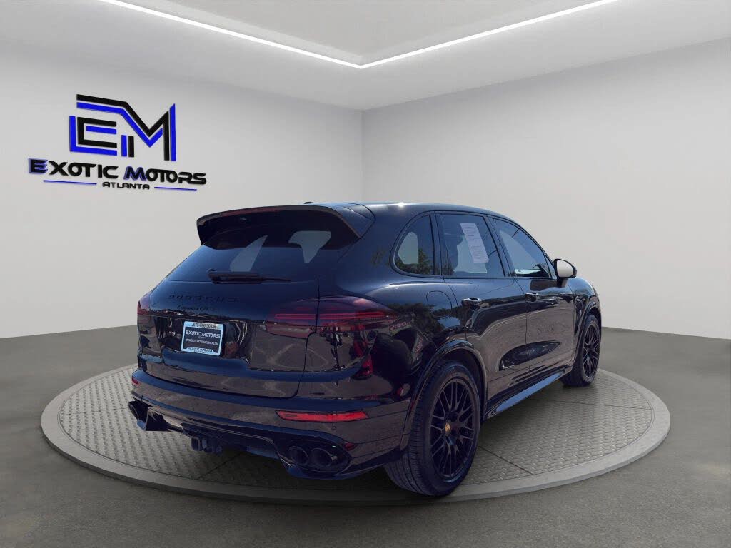 2017 Porsche Cayenne GTS AWD photo 5