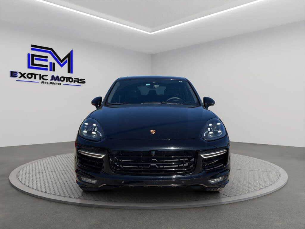 2017 Porsche Cayenne GTS AWD photo 8
