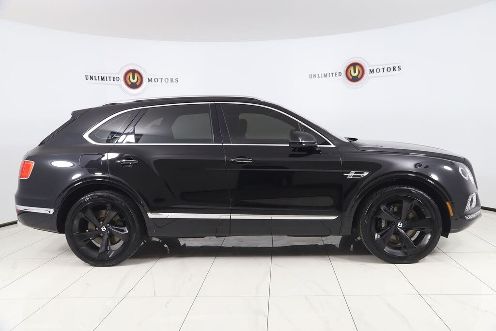 2018 Bentley Bentayga W12 Signature Edition AWD photo 2