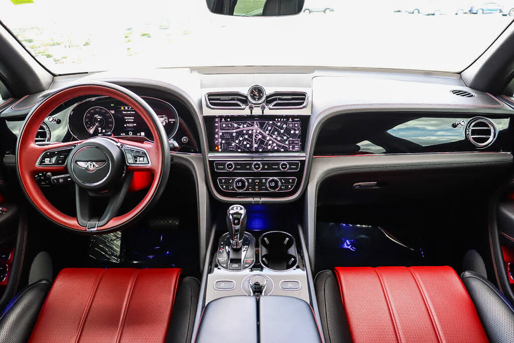2021 Bentley Bentayga V8 AWD photo 16