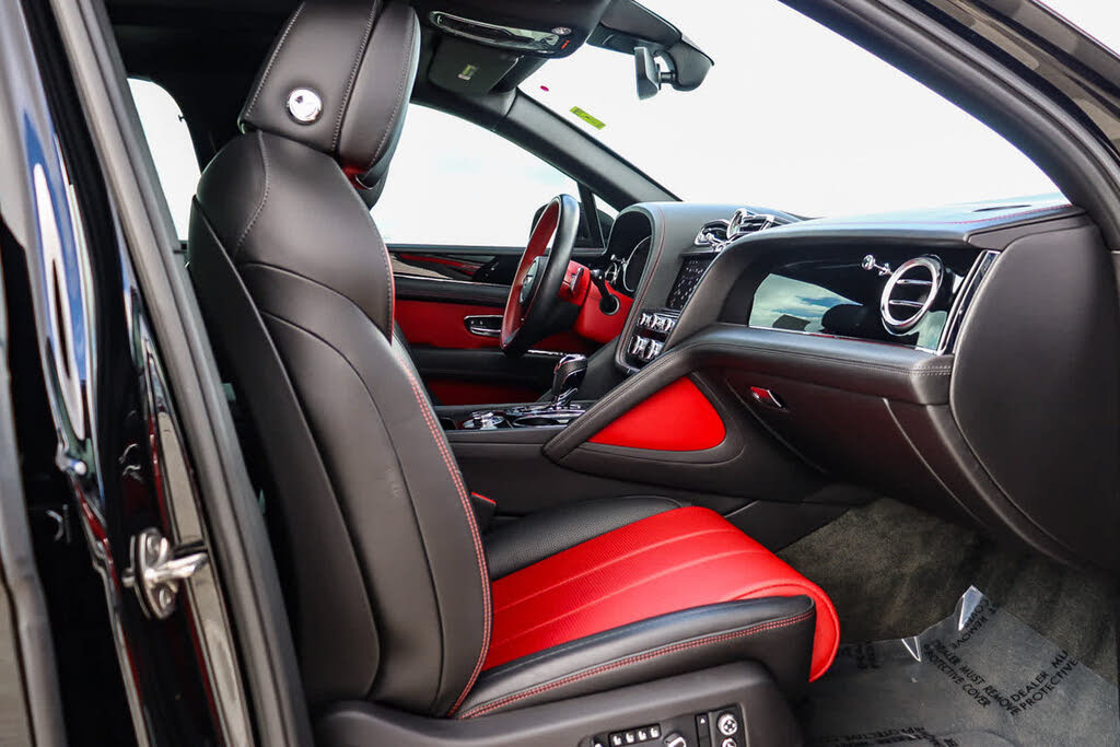 2021 Bentley Bentayga V8 AWD photo 24