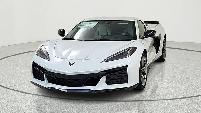 2026 Chevrolet Corvette Z06 1LZ Coupe RWD photo 2