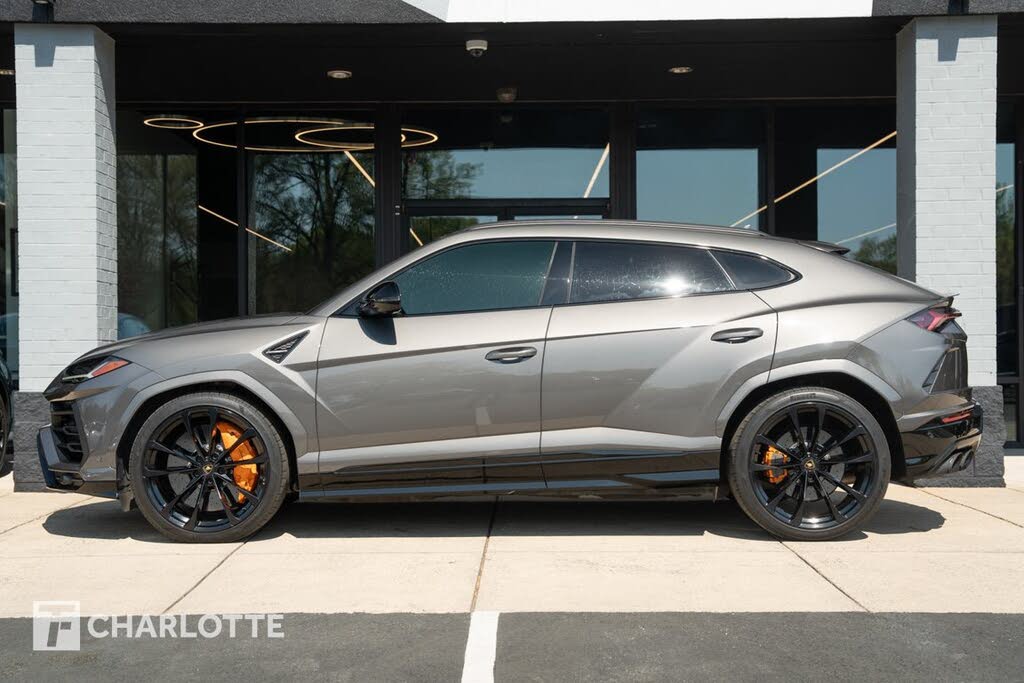2021 Lamborghini Urus AWD