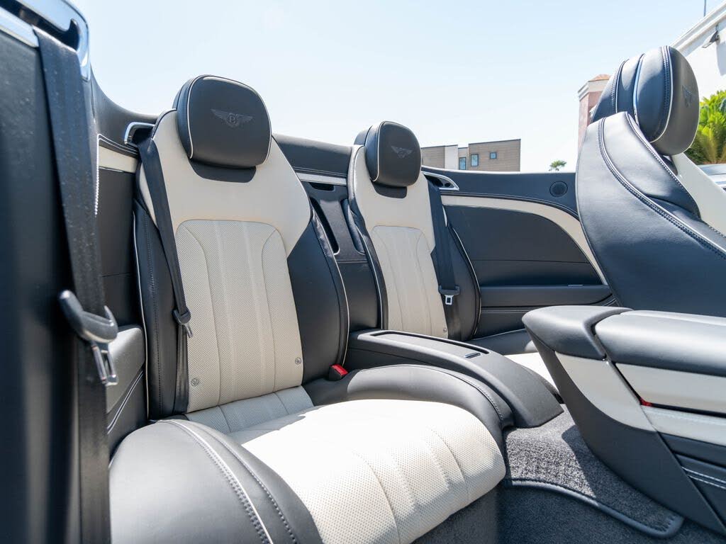 2026 Bentley Continental GTC AWD photo 19