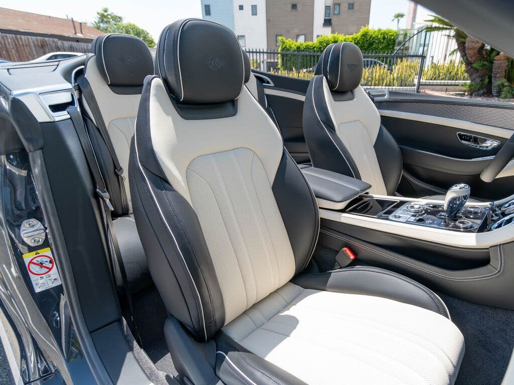 2026 Bentley Continental GTC AWD photo 21