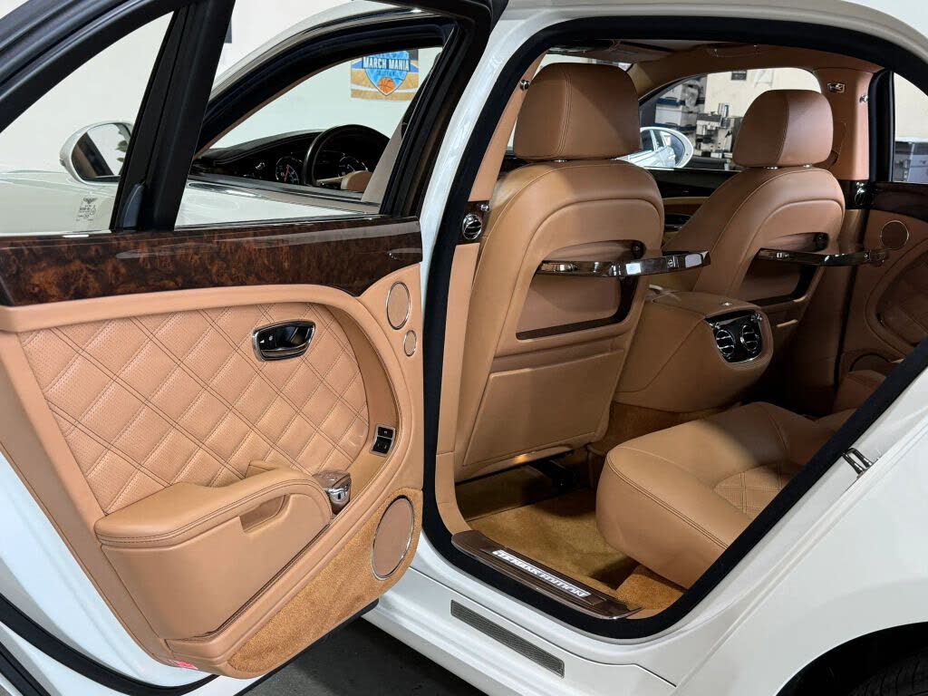 2013 Bentley Mulsanne RWD photo 16