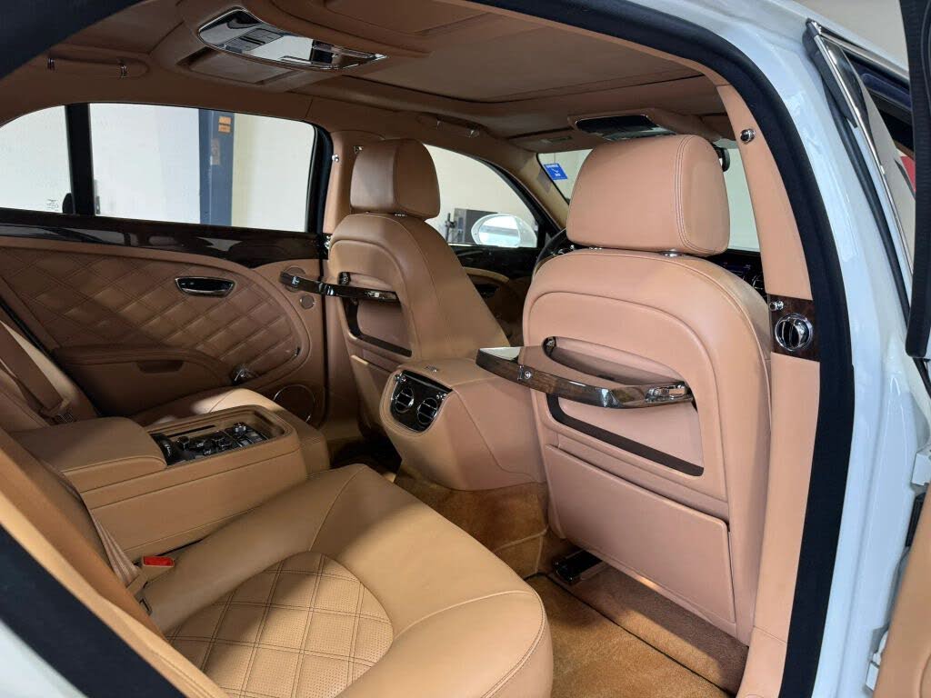 2013 Bentley Mulsanne RWD photo 22