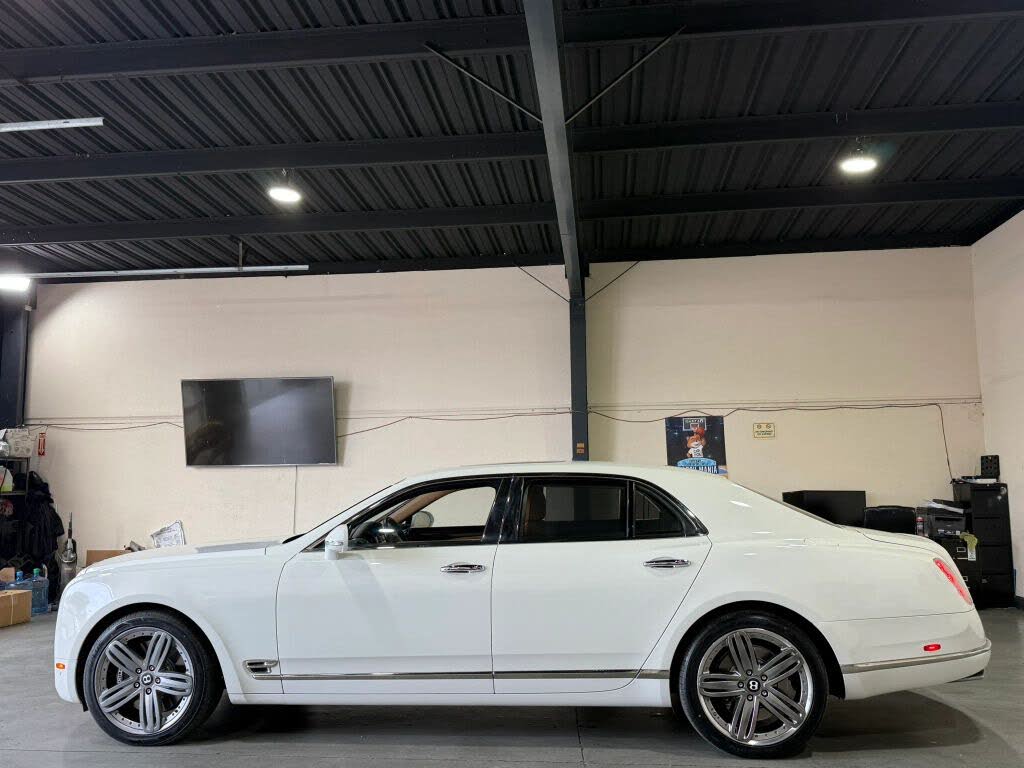 2013 Bentley Mulsanne RWD photo 8