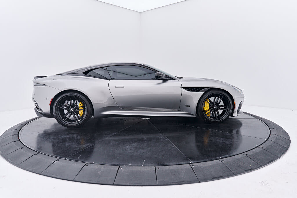 2023 Aston Martin DBS Superleggera Coupe RWD photo 14