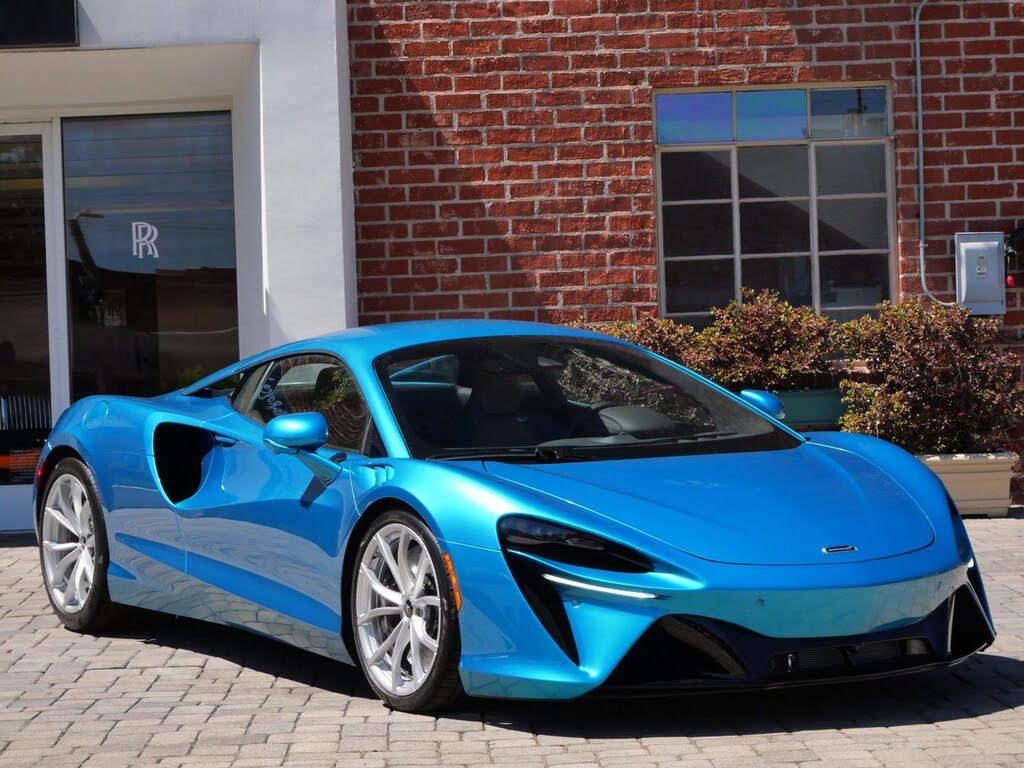 2026 McLaren Artura RWD
