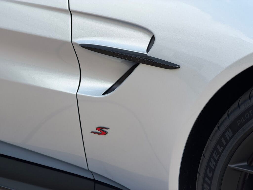 2026 Aston Martin Vantage S Coupe RWD photo 22
