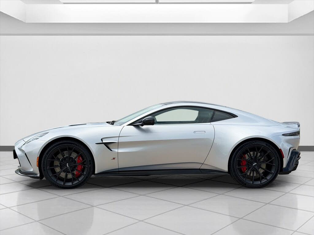 2026 Aston Martin Vantage S Coupe RWD photo 8
