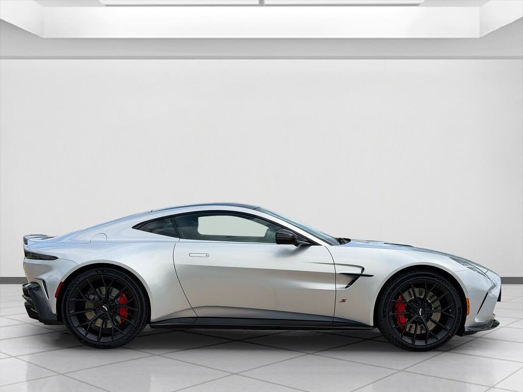 2026 Aston Martin Vantage S Coupe RWD photo 9