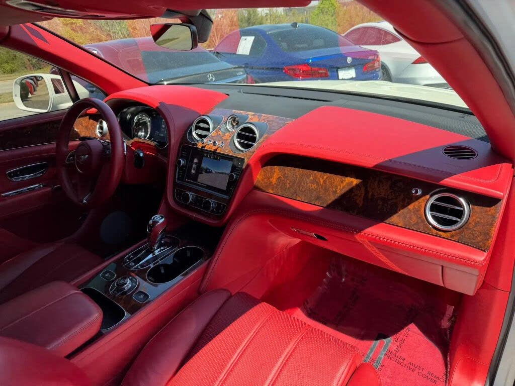 2018 Bentley Bentayga W12 Signature Edition AWD photo 13