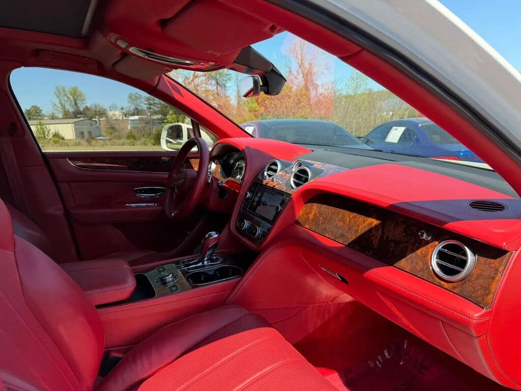 2018 Bentley Bentayga W12 Signature Edition AWD photo 15