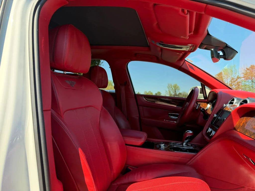 2018 Bentley Bentayga W12 Signature Edition AWD photo 17