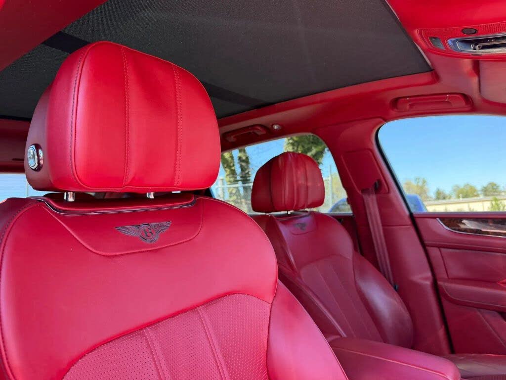 2018 Bentley Bentayga W12 Signature Edition AWD photo 18
