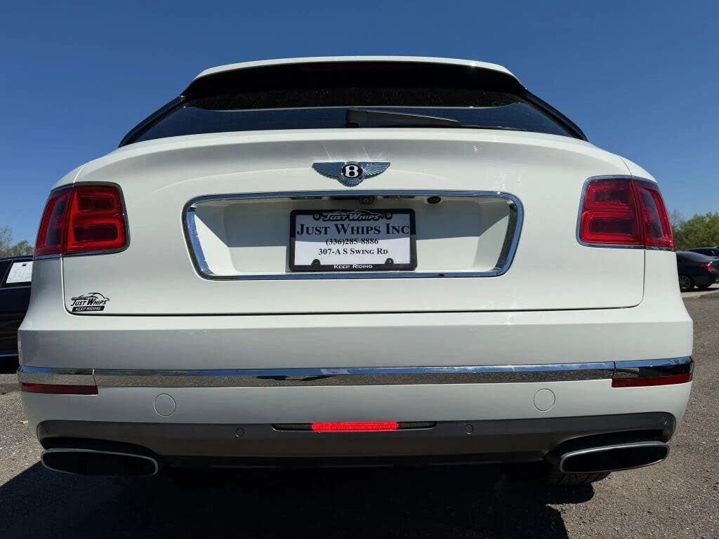 2018 Bentley Bentayga W12 Signature Edition AWD photo 4