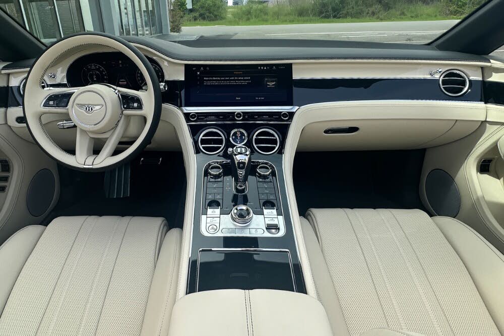 2026 Bentley Continental GTC AWD photo 4