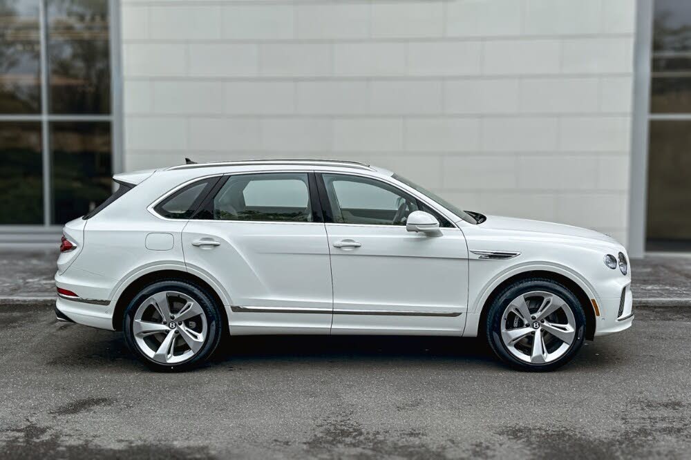 2026 Bentley Bentayga V8 AWD photo 5