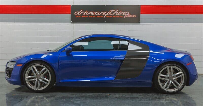 2015 Audi R8 quattro V8 Coupe AWD photo 11 of 24