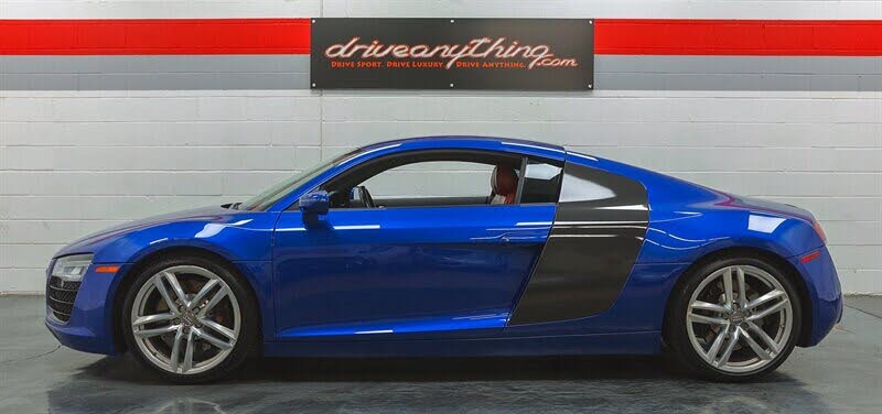 2015 Audi R8 quattro V8 Coupe AWD photo 12 of 24