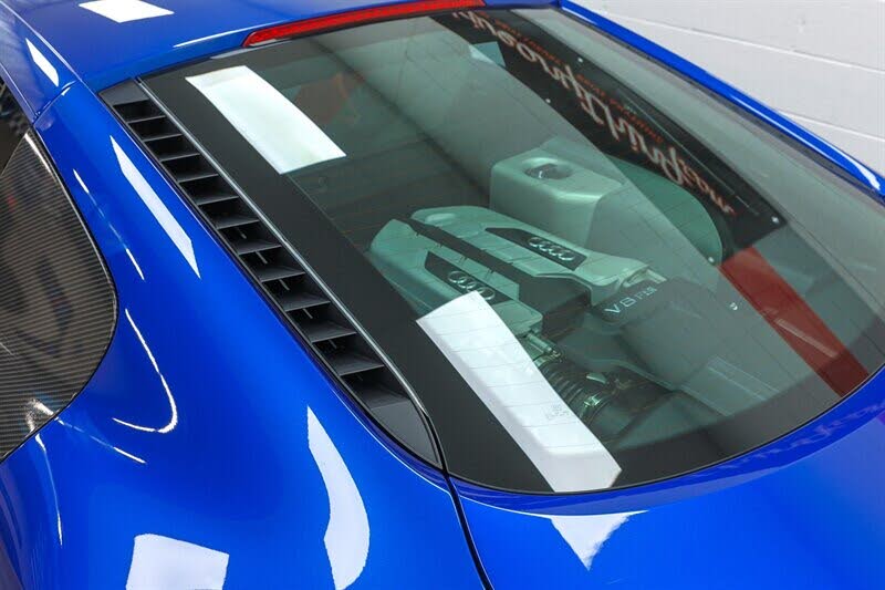 2015 Audi R8 quattro V8 Coupe AWD photo 14 of 24