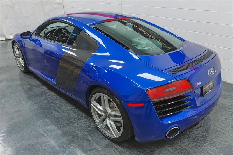 2015 Audi R8 quattro V8 Coupe AWD photo 16 of 24