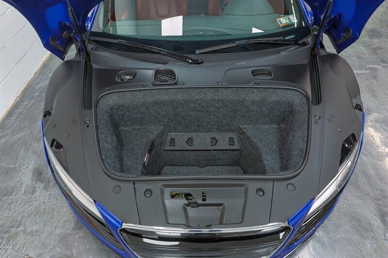 2015 Audi R8 quattro V8 Coupe AWD photo 3 of 24