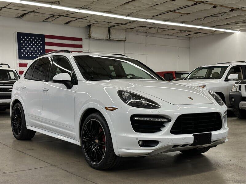 2013 Porsche Cayenne GTS AWD