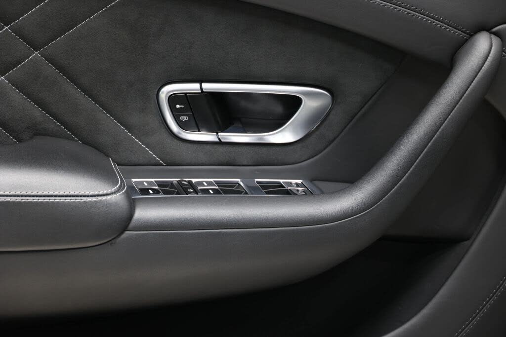 2017 Bentley Continental Supersports Coupe AWD photo 13