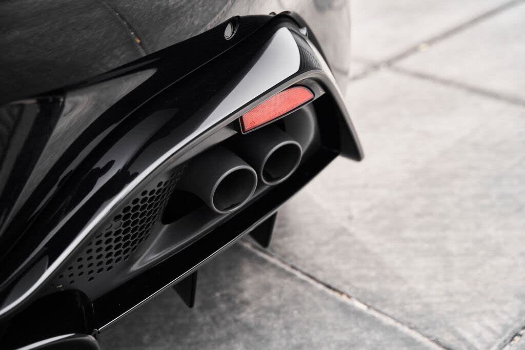 2023 Aston Martin Vantage V8 Coupe RWD photo 12
