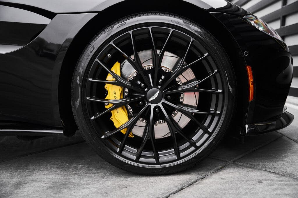 2023 Aston Martin Vantage V8 Coupe RWD photo 20