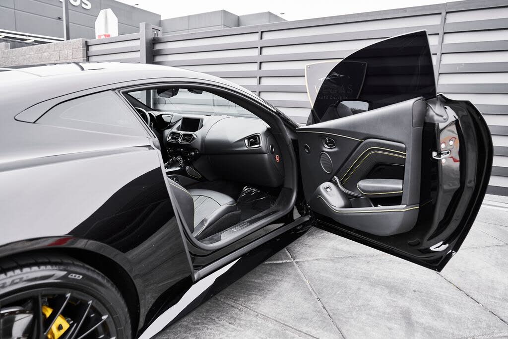 2023 Aston Martin Vantage V8 Coupe RWD photo 22