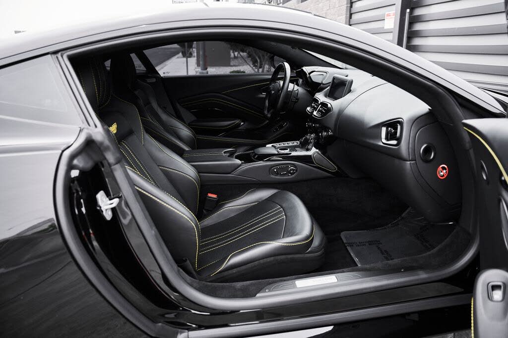 2023 Aston Martin Vantage V8 Coupe RWD photo 23