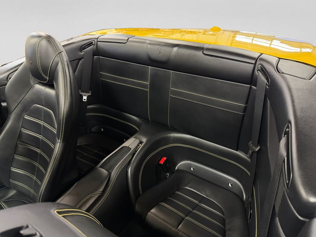 2015 Ferrari California T Roadster photo 22